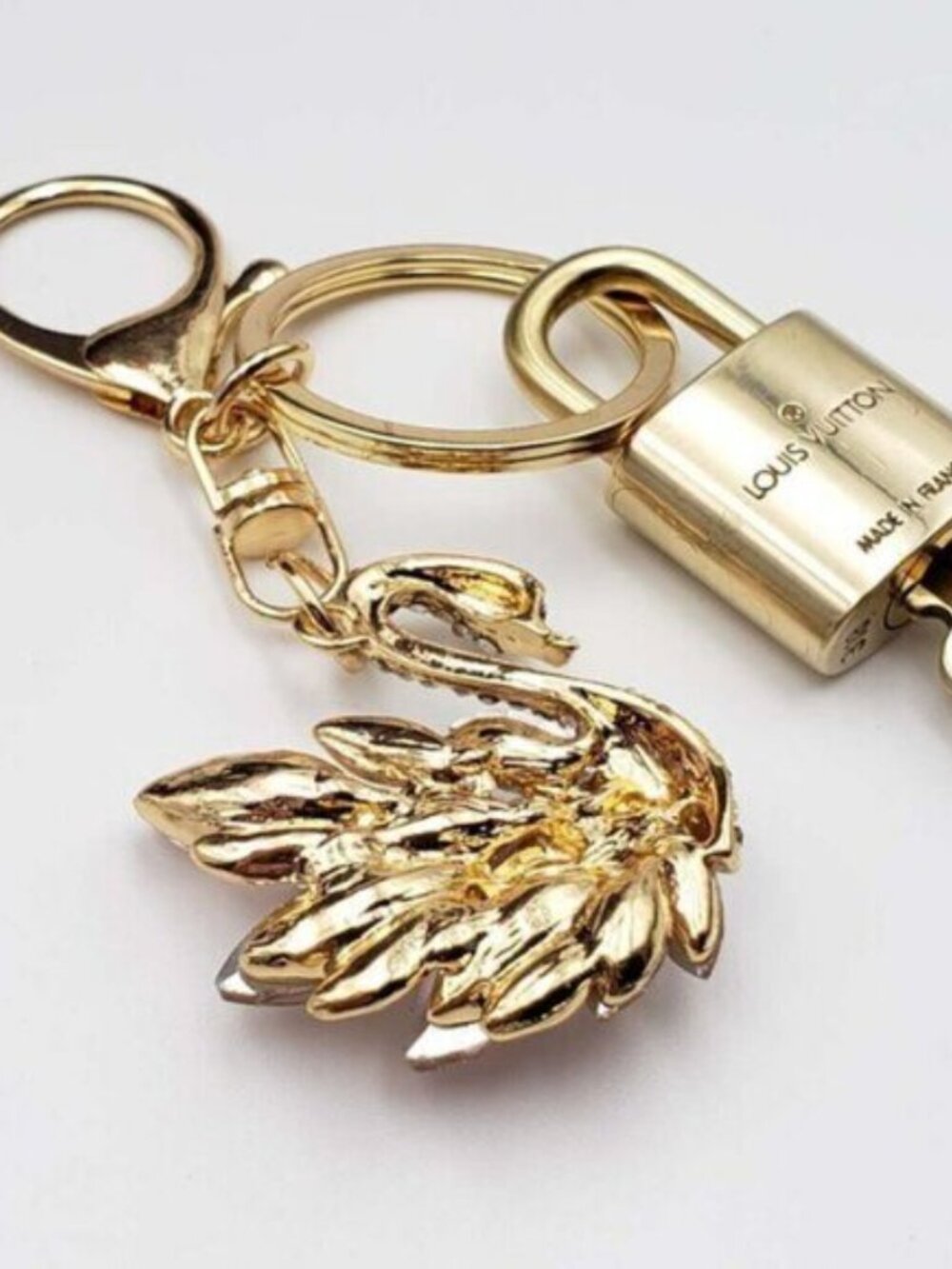 Louis Vuitton Gold Padlock 🔑 Authentic LV Unbranded Swan Keychain Bag Charm - Picture 5 of 8